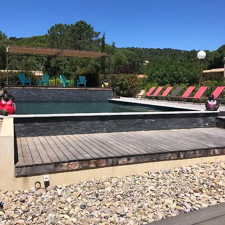 Villa Pleasant Private Located In A Garden Of 8000m2 With Trees