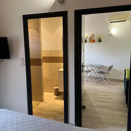 Pleasant Private Located In A Garden Of 8000m2 With Trees