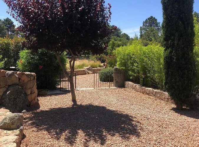 فيلة Pleasant Private Located In A Garden Of 8000m2 With Trees