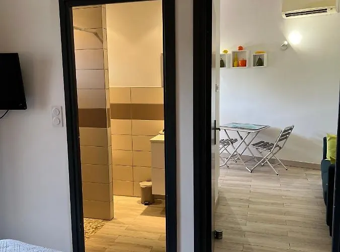 Pleasant Private Located In A Garden Of 8000m2 With Trees